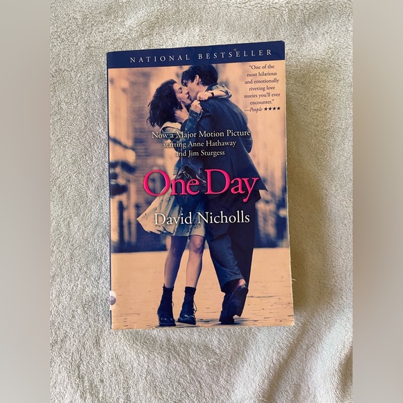 One Day by David Nicholls Paperback - Picture 2 of 7